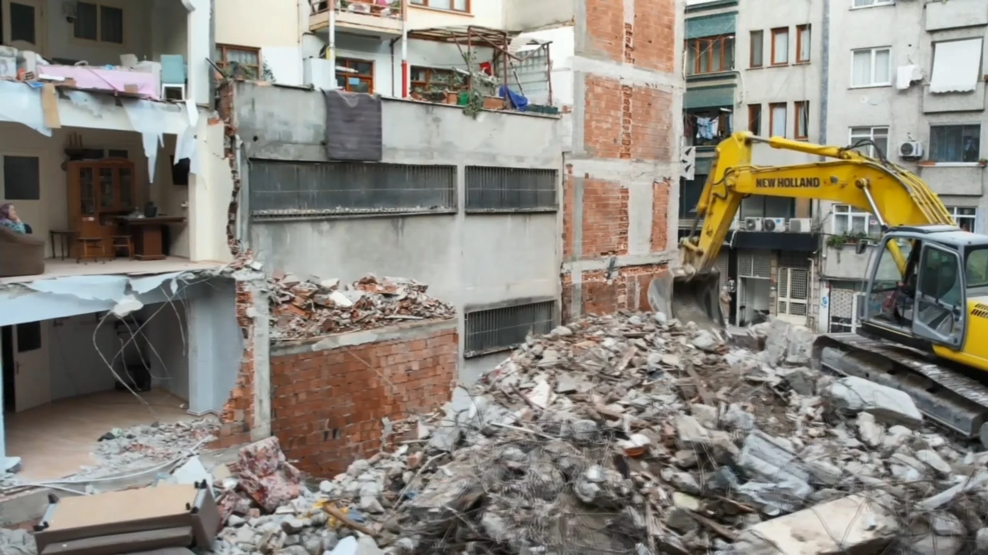 Istanbulzeytinburnundabirbinadaki993224294683Jpg Uxbkv V T6H U K Cb U Tsh O Lh8W