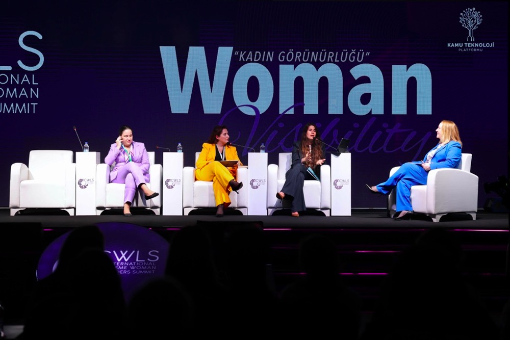 Uluslararası Çeşme Kadın Liderler Zirvesi Dayanışma Ve Umut Mesajlarıyla Sona Erdiphoto 2025 10 25 11 34 51