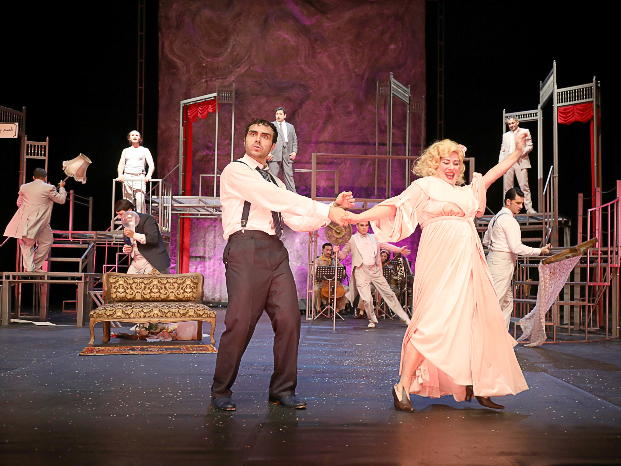 Gözleri̇mi̇ Kaparim Vazi̇femi̇ Yaparim-1