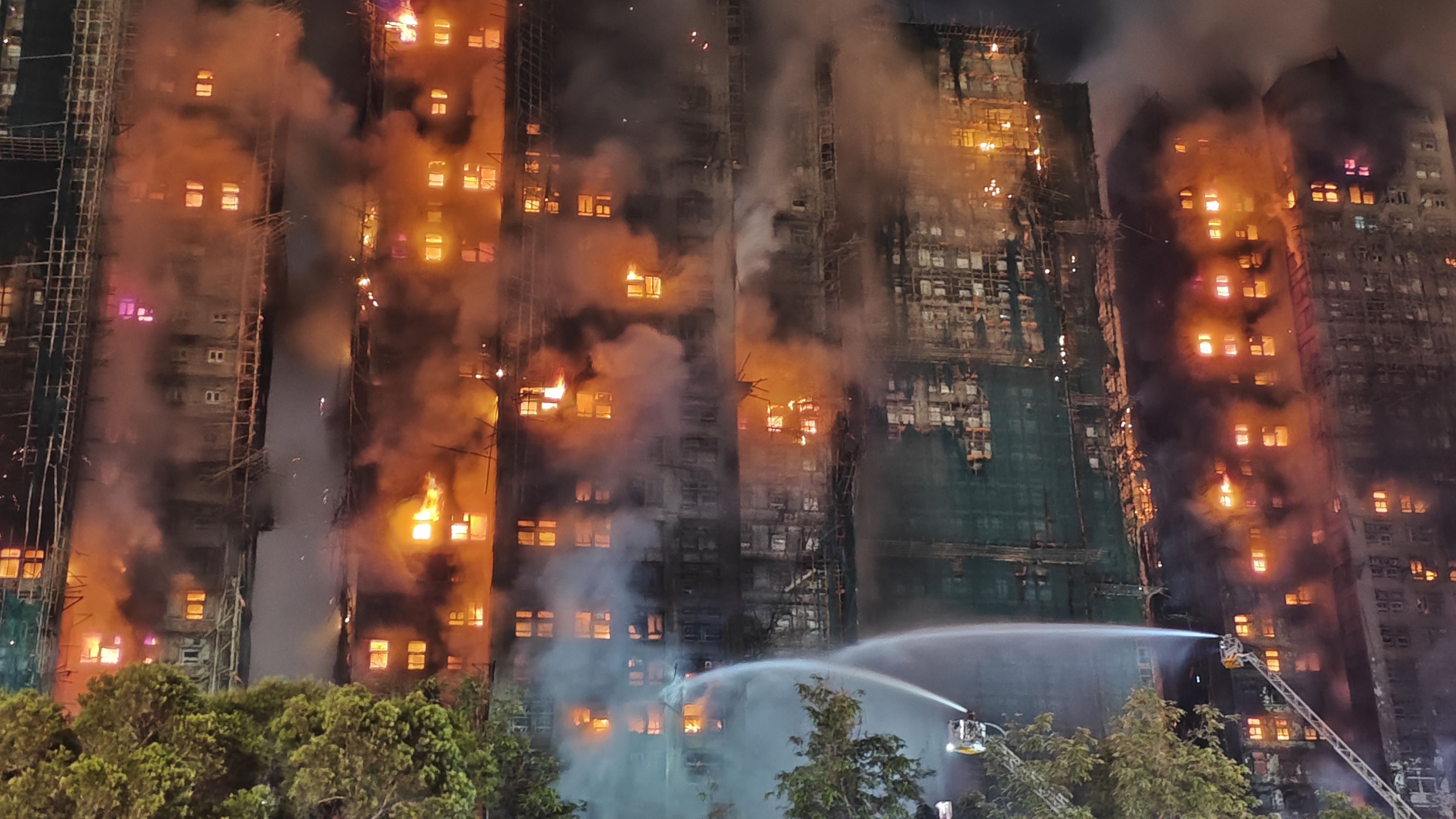 H O N G K O N G D A K O N U T K O M P L E K S I N D E Y A N G I N 1034743 306911