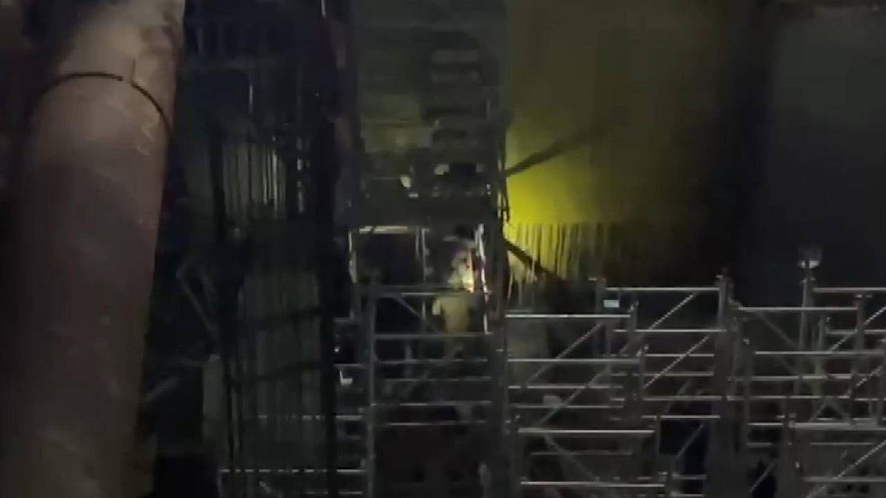 Kabatas Ta Metro Insaatinda Iskele Coktu Enkaz Altinda Isciler Var