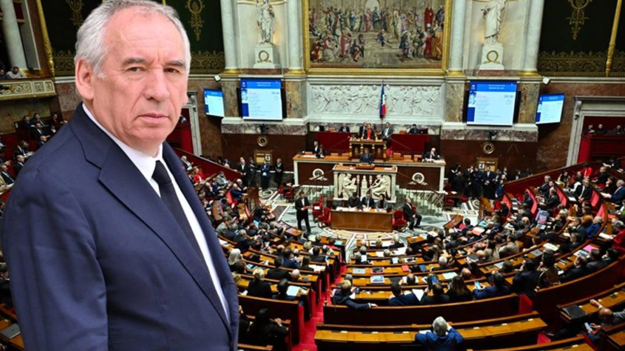 Fransa'da hükümet düştü