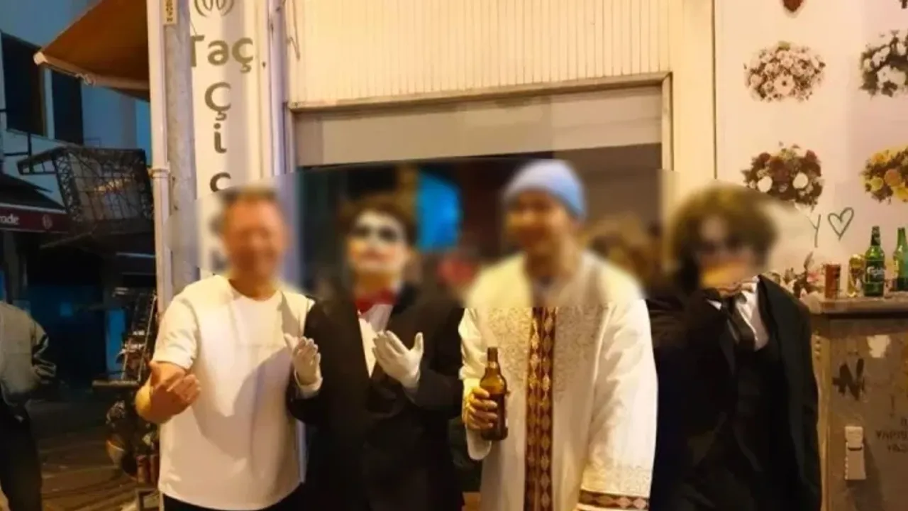 İmam cübbesiyle kostüm partisine katılan genç hakkında yeni gelişme