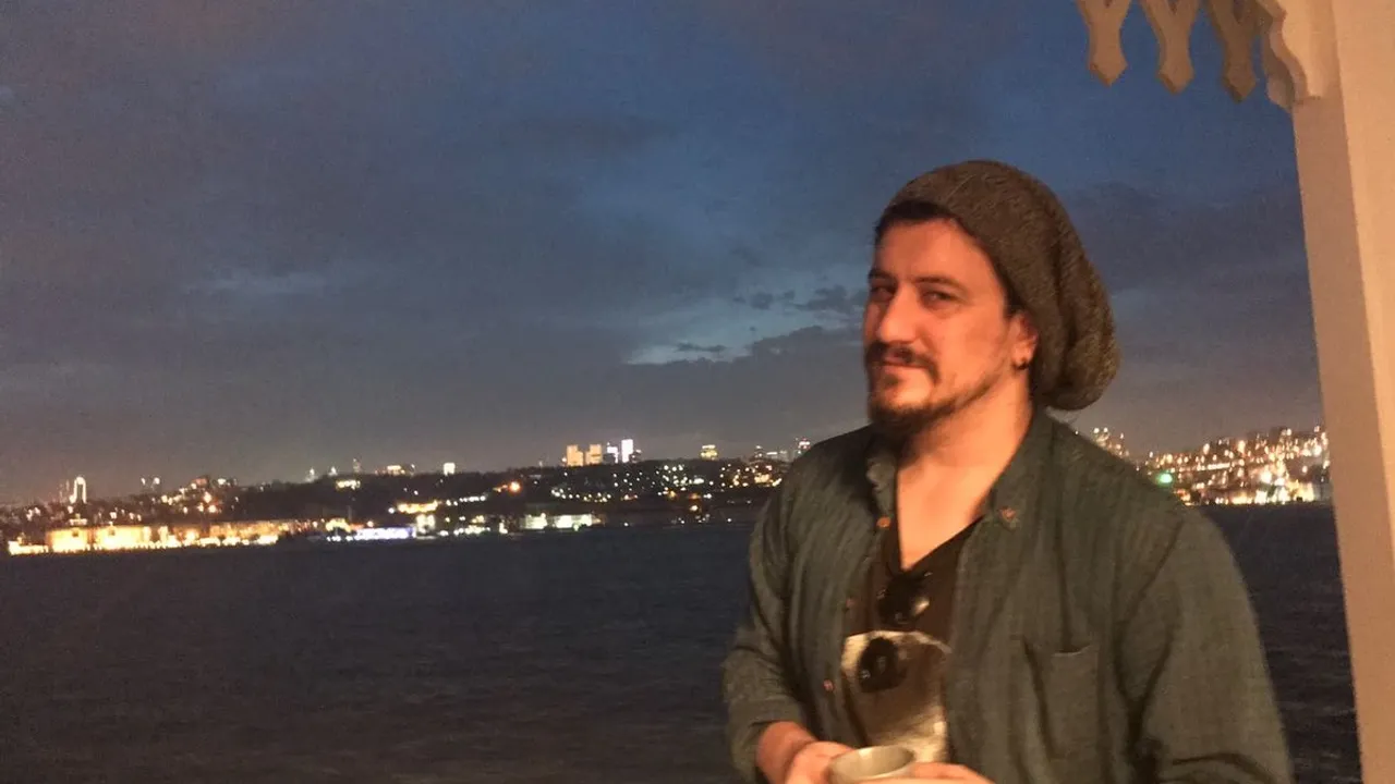 Pelikan Yalısı’ndaki İnci’nin Kent Berberi sözleri sosyal medyayı ayağa kaldırdı