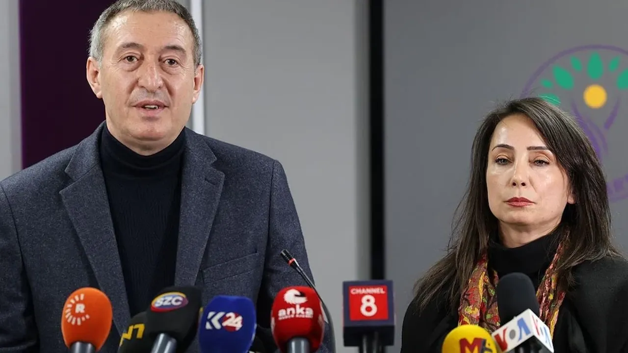 DEM Parti PM toplantısı sonuç bildirgesinde 'yargı paketi' eleştirisi: Nefret suçlarının önünü açacak bir yaklaşım...