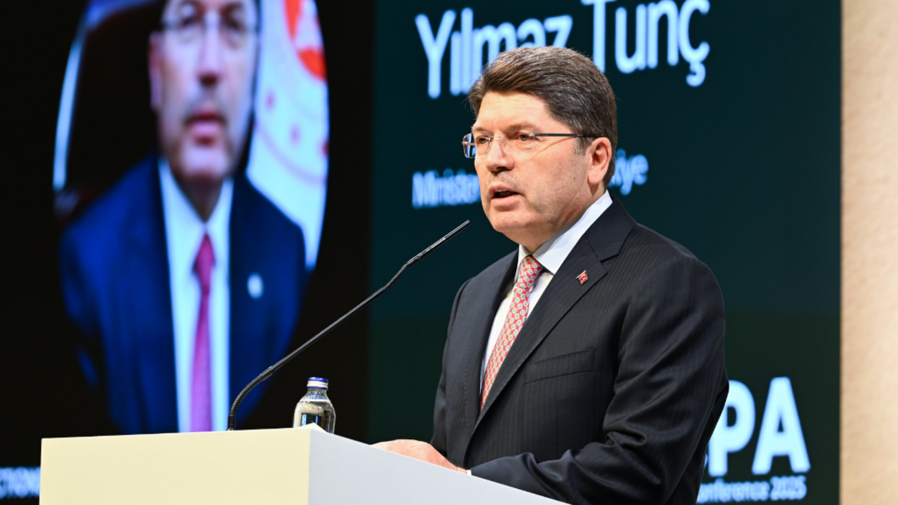 Bakan Tunç'tan 'cezaevi' övgüsü: 8 yılda 145 tutuklu hafız oldu