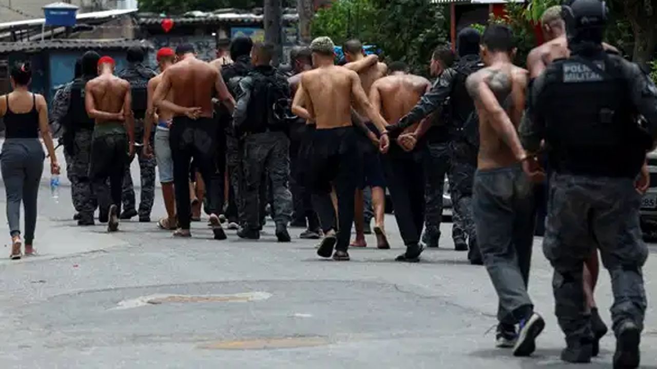 Favelada dev operasyon: 64 kişi hayatını kaybetti!