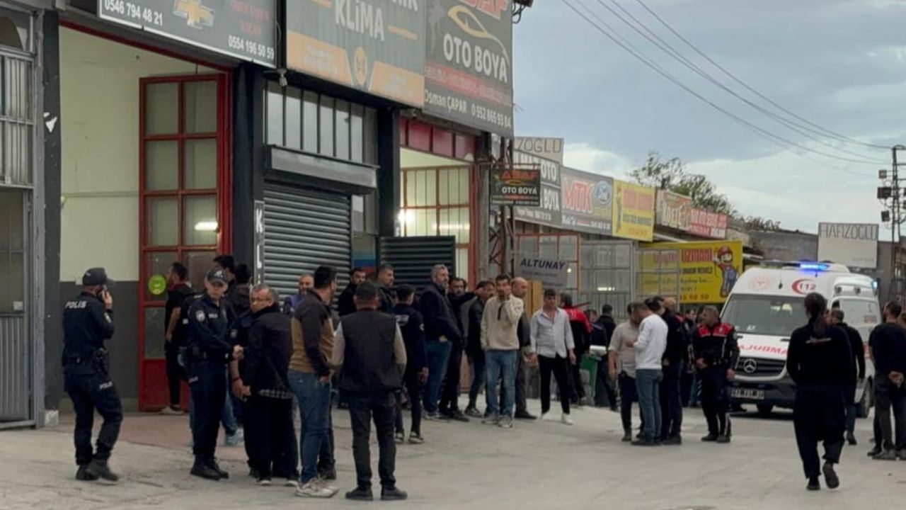 Pompalı tüfekle saldırı: 12 kişi vuruldu!