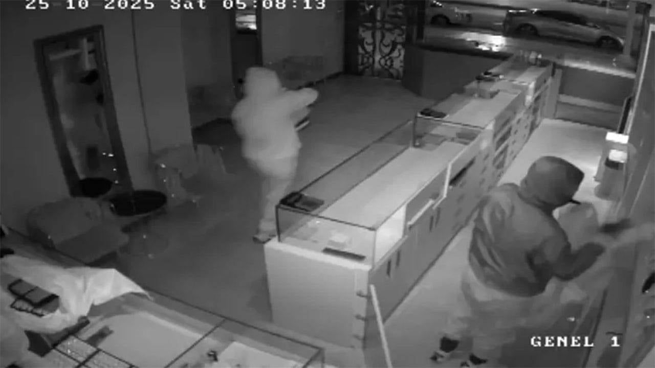 Ankara’da bir kuyumcudan 7 kilo altın çalındı… Hırsızlar paçayı ele verdi!