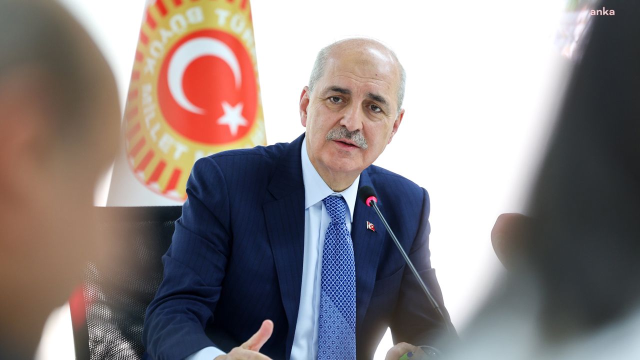 Numan Kurtulmuş, Erhan Usta’nın sözlerine çok sinirlendi! Salonu terk etti...