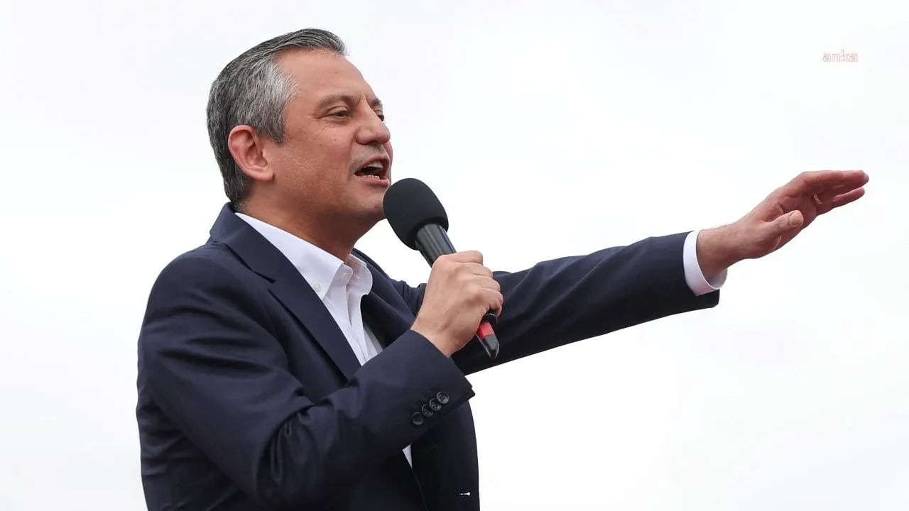 Özgür Özel yeniden Çağlayan Adliyesi'nde