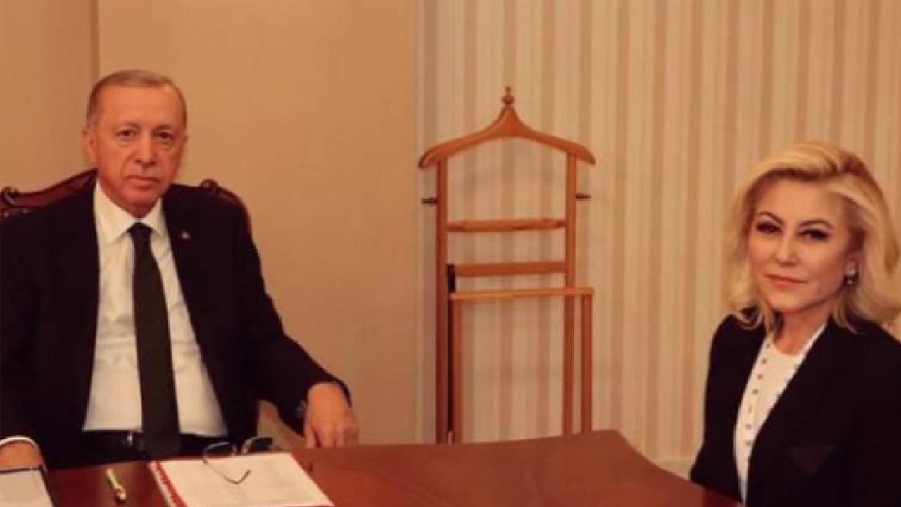 Yapay zekayla Atatürk’e sarıldı… Istakozcu AKP’li Şebnem Bursalı’dan tuhaf 29 Ekim paylaşımı…