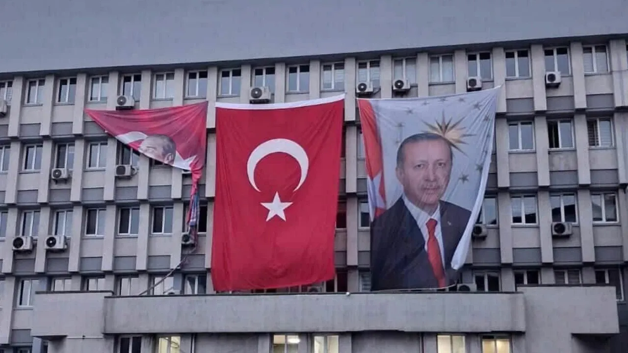 Zonguldak Valiliği binasında tepki çeken görüntü