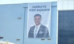 Hastane duvarında 'Seninleyiz Ferdi Başkanım' pankartı
