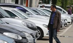 İkinci el otomobil satışına süre uzatımı: "6 ay - 6 bin kilometre" kuralı uzatıldı