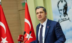 CHP Sözcüsü Deniz Yücel: "Kurultayı tartışmak ve tartıştırmak iktidarın ekmeğine yağ sürmektir"