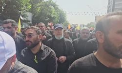 İran'da cenaze töreni... Saldırılarda öldürülen askeri liderler ve nükleer bilim insanları için tören düzenleniyor