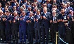 CHP Genel Başkanı Özel, önceki dönem AKP Milletvekili İsmail Bilen’in cenaze törenine katıldı
