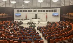 TBMM'nin yeni Meclis Başkan vekilleri ile katip üyeler ve idare amirleri belirlendi