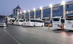 Bayramda memlekete gitmek hayal oldu: “Uçak biletleri 4 bin, otobüsler de farksız”
