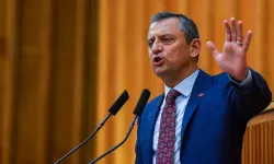 Özgür Özel'den son operasyona sert tepki: 9 değil, 99 dalga da yapsanız...