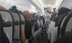 A Jet'ten bayram eziyeti! İstanbul-Antalya uçağında kriz çıktı... Bir aile polis eşliğinde uçaktan indirildi