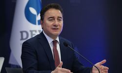 Babacan: Kumar oynatan firmalar Cumhurbaşkanı'nın tanıdıkları