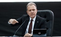 Mersin Büyükşehir Belediye Başkanı Vahap Seçer: "Ortada hukuk değil, siyasi hesap var"