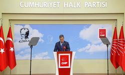 Deniz Yücel: “Gücümüz, geçim mücadelesine de İmamoğlu’nun özgürlük mücadelesine de yeter"