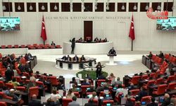 TBMM Genel Kurulu'nda CHP'li milletvekillerinden protesto