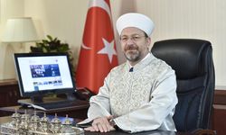 Yapay zekâ da artık Diyanet kadrosunda: Ali Erbaş ayet yorumlatıyor...