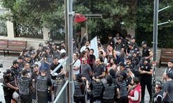 Füze maketine el konuldu: 17 kişi gözaltında