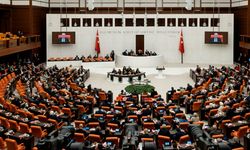 Meclis 1 Ekim'e kadar tatil: 1302 kanun teklifinden sıfır çıktı