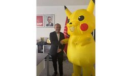 19 Mart direnişinin simgesi Pikachu CHP Genel Merkezi’nde