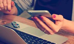 Sexting: Cinsel kimliğin ifadesi, siber tacizin başlangıcı