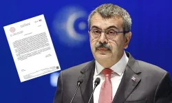 Bakan Tekin imzaladı, genelge okullara gönderildi: Törenlere 'komisyon' denetimi