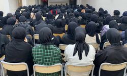 İmam hatibi gören liseden vazgeçti