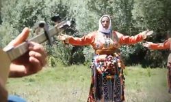 MHP'den Alevi türküsü geldi! İki Mustafa’nın izcileriyiz