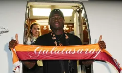 Galatasaray'ın mutlu gecesi: Singo İstanbul'da