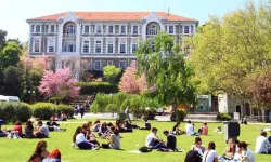 Üniversite değil ticarethane: Yurt dışında okumak daha ucuz!