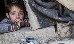 Yoksulluk çocukları ailelerinden koparıyor... Bakılamayan çocuk sayısında yüzde 40 artış!