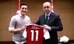AKP'li Mesut Özil'e ödül!