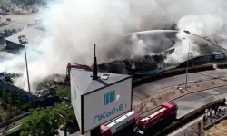 Ankara'da korkutan yangın! Geri dönüşüm fabrikası alev alev yanıyor....