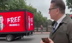 Trump ile Erdoğan görüşürken Beyaz Saray’da ‘Free İmamoğlu’ yazısı