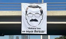 Ankara sokaklarında manidar pankart…