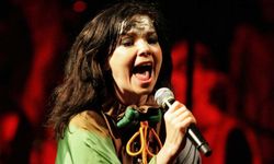 Dünyaca ünlü şarkıcıdan İsrail'e erişim engeli: Soykırıma müzik yok!