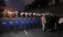 İl binasına girişi engelleyen polisler hakkında suç duyurusu