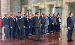 CHP heyetinden, Kurultay öncesi Anıtkabir ziyareti