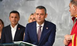 CHP’nin mutlu günü: Özgür Özel şahit oldu