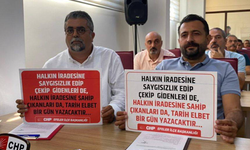 Özlem Çerçioğlu'na belediye meclisinde 'pankartlı protesto'